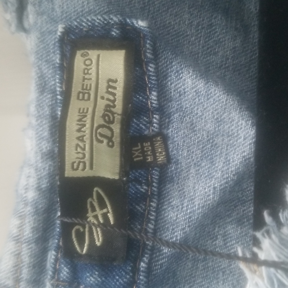 Suzanne Betro Peplum Denim Jacket (1X) NWT - Picture 6 of 12